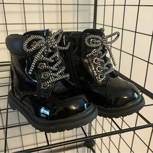 Wonder Nation Toddlers Cargo Boots Sz 3